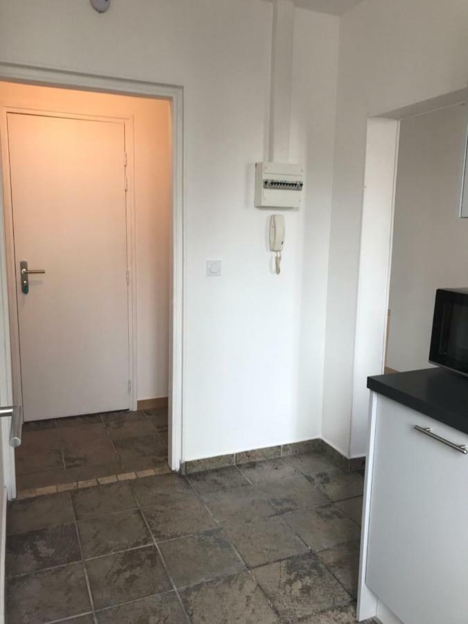 Studio Champagne au centre ville Appartamento Annecy Esterno foto